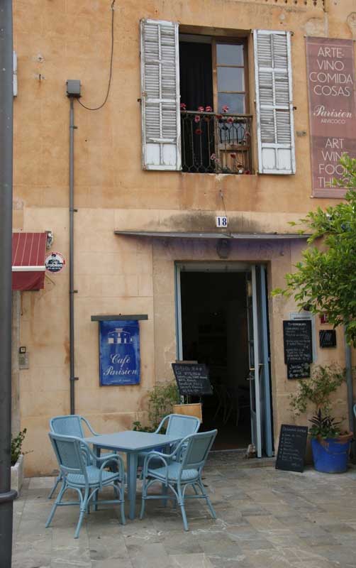 Cafe Parisienne in Arta Cafe Parisienne in Arta